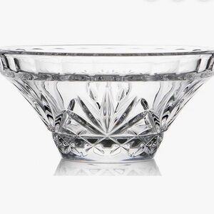 CASH’S of IRELAND Elegant Cut Crystal 6.5” Footed Bowl. NIB w Sticker.
